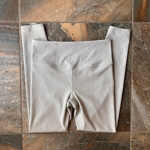 Athleta Elation Ultra High Rise Rib Legging Women’s Size Medium Light Beige